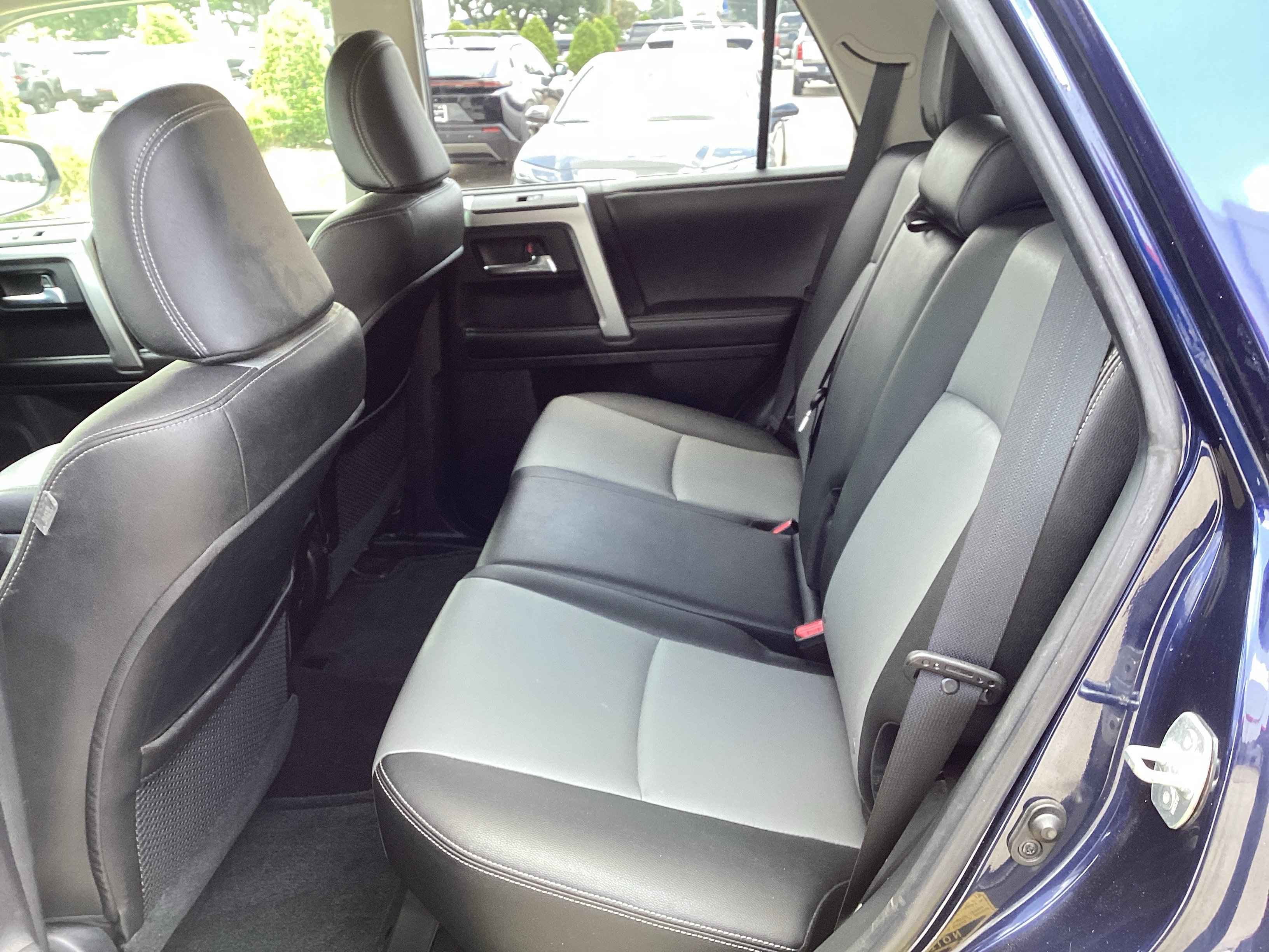 Used 2015 Toyota 4Runner SR5 Premium RWD image 13