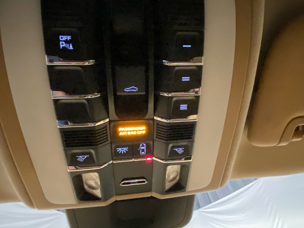 Used 2011 Porsche Panamera image 50