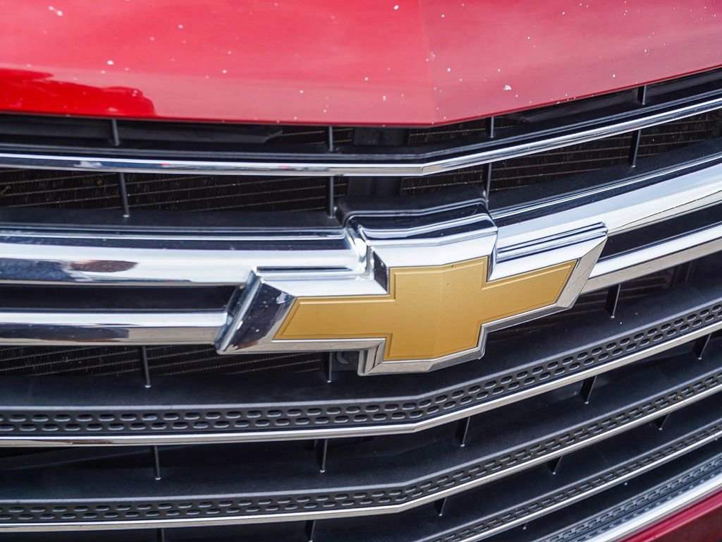 Used 2021 Chevrolet Traverse LT image 11