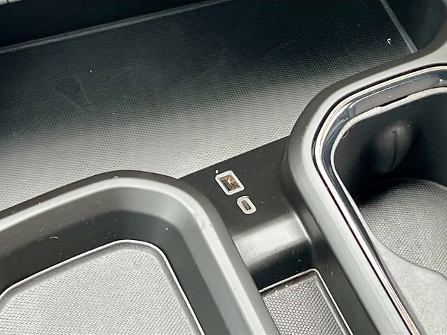 Used 2024 GMC Sierra 2500 AT4 image 20