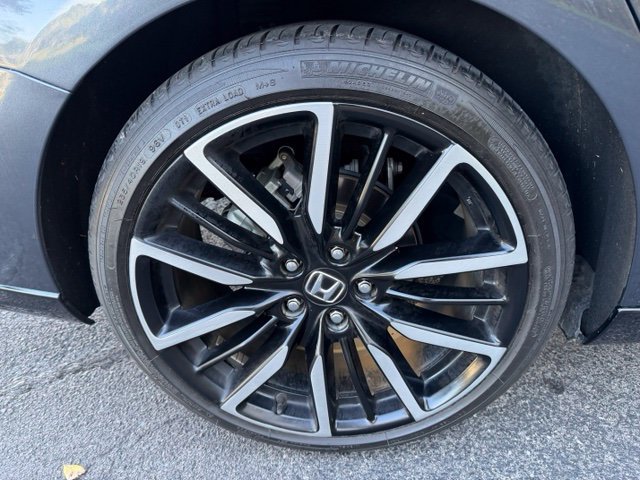 Used 2024 Honda Accord Touring image 14
