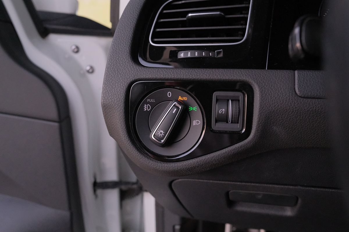 Used 2018 Volkswagen GTI S FWD image 13