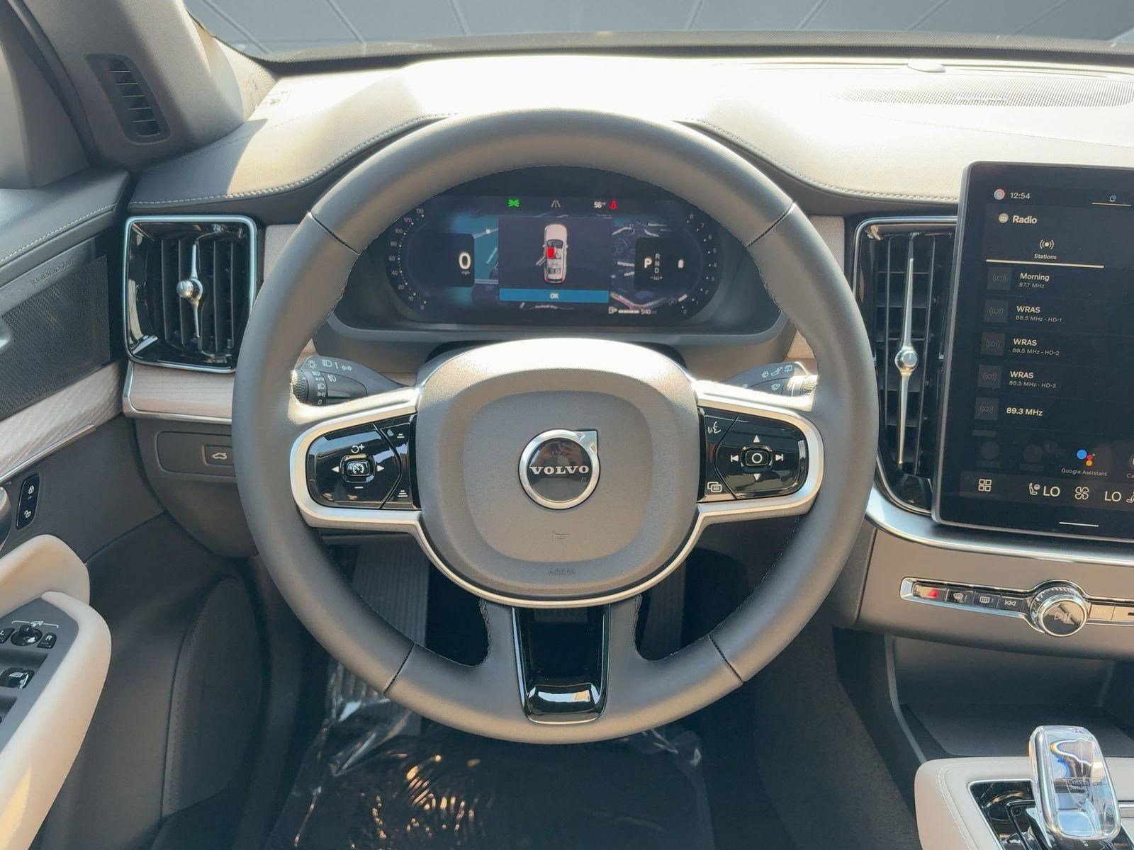 New 2026 Volvo XC90 B6 Plus w/ Protection Package Premier image 25
