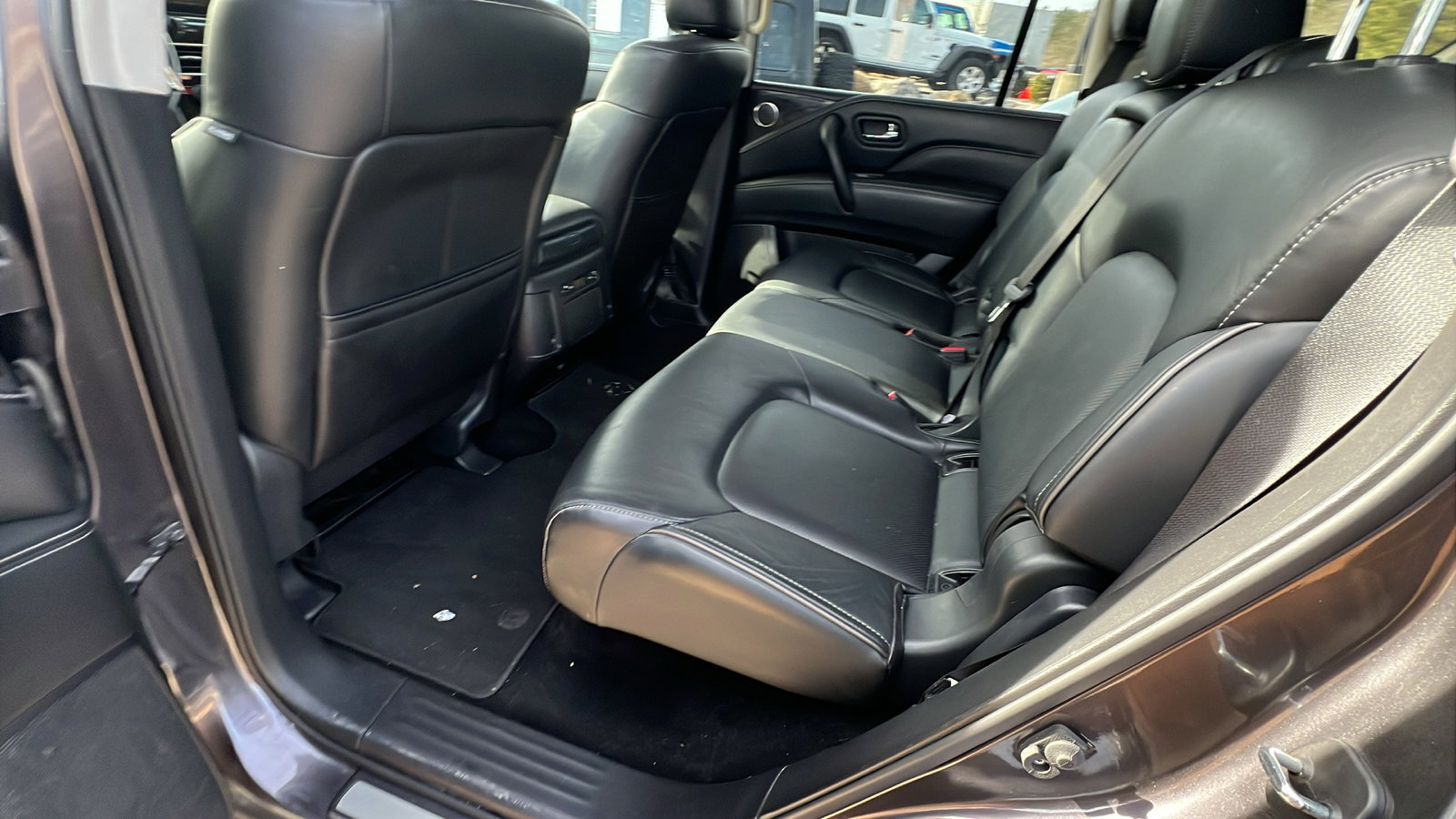 Used 2024 INFINITI QX80 Luxe image 24