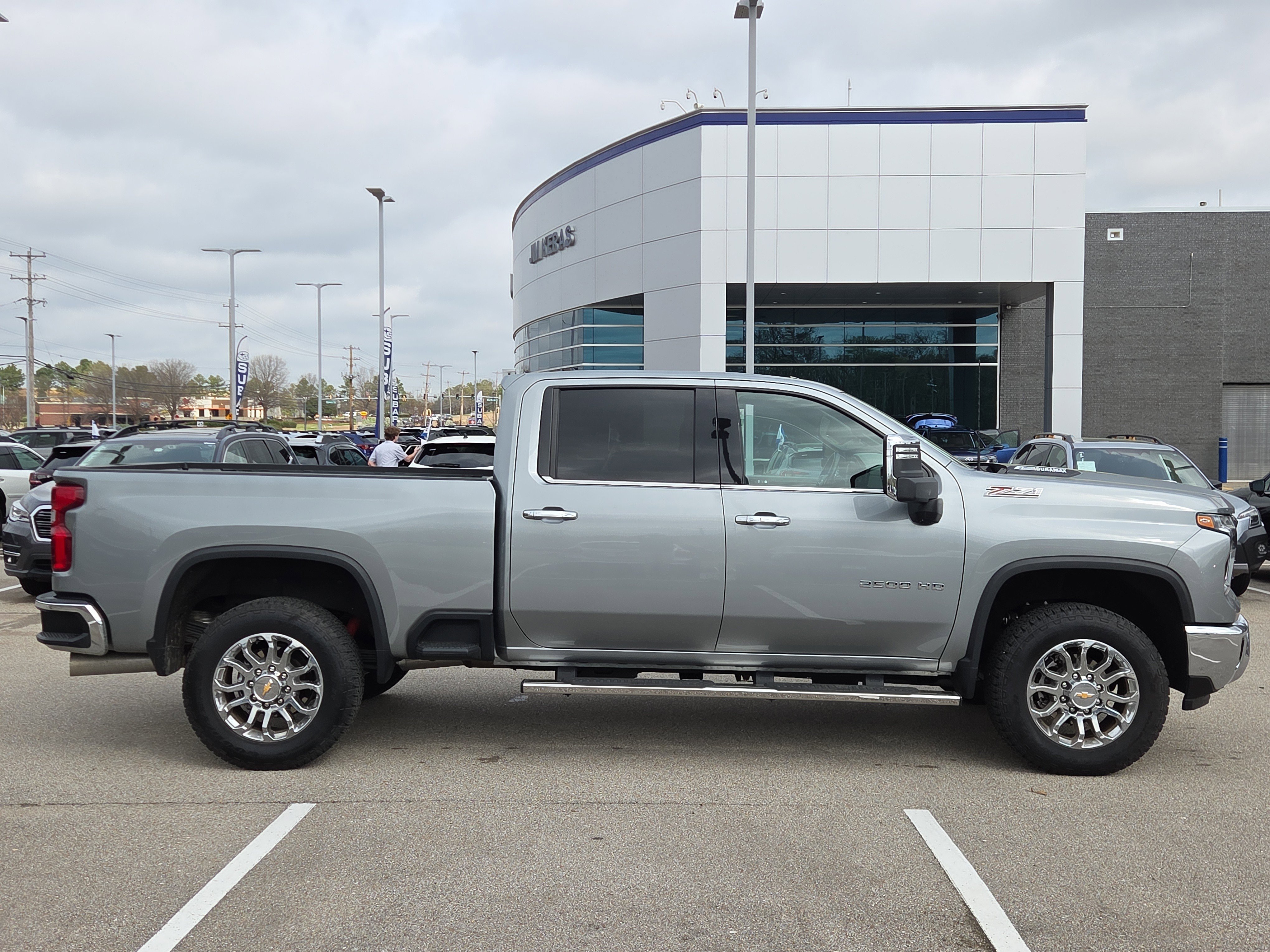 Used 2024 Chevrolet Silverado 2500 LTZ w/ LTZ Plus Package image 2