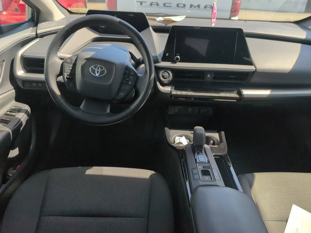 Certified 2024 Toyota Prius LE AWD/4WD image 7