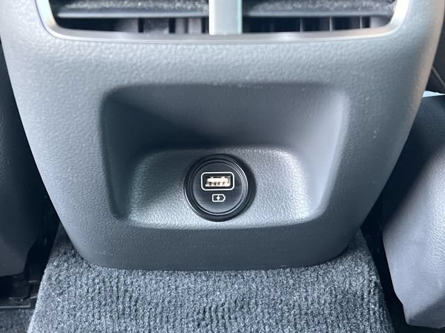 Used 2023 Hyundai Sonata Limited w/ Preferred Accessory Package FWD image 42