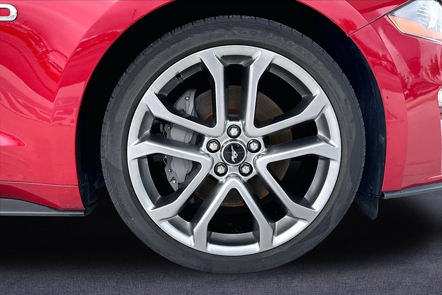 Used 2021 Ford Mustang GT Premium w/ Equipment Group 401A RWD image 34