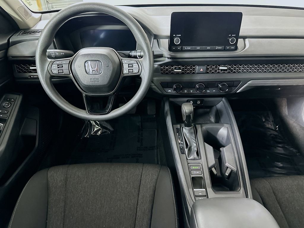 Used 2025 Honda Accord SE image 17