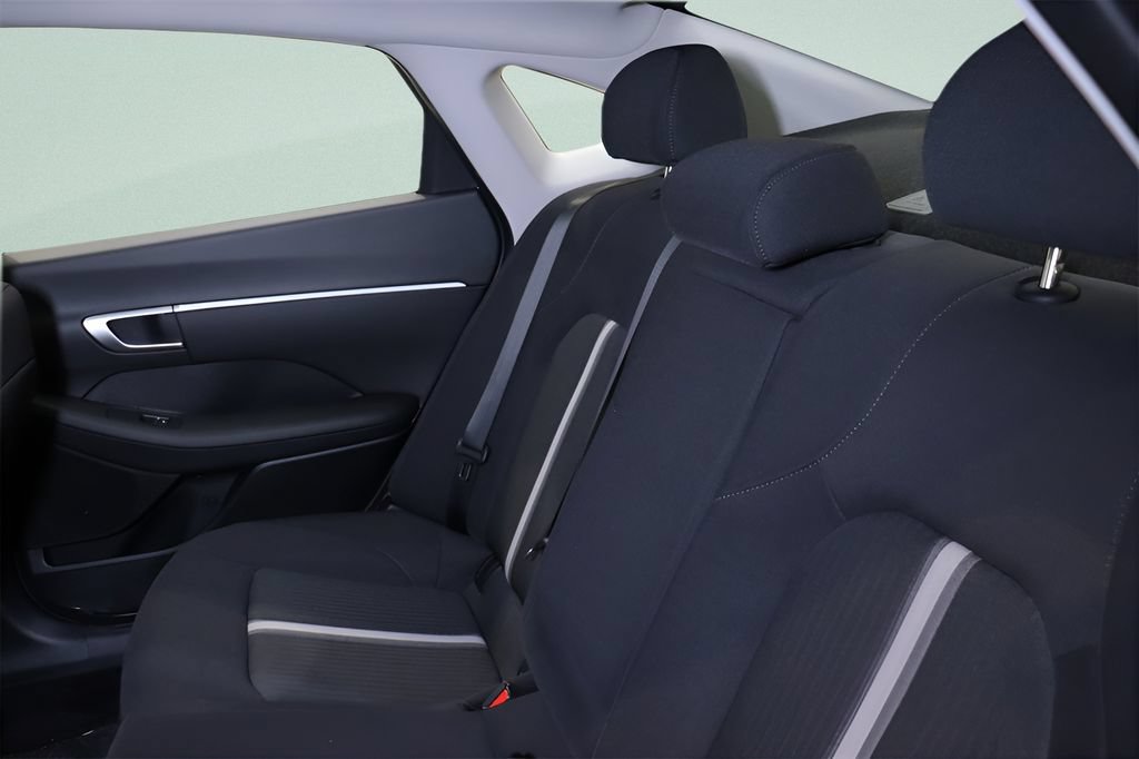 Certified 2025 Hyundai Sonata SEL AWD/4WD image 10