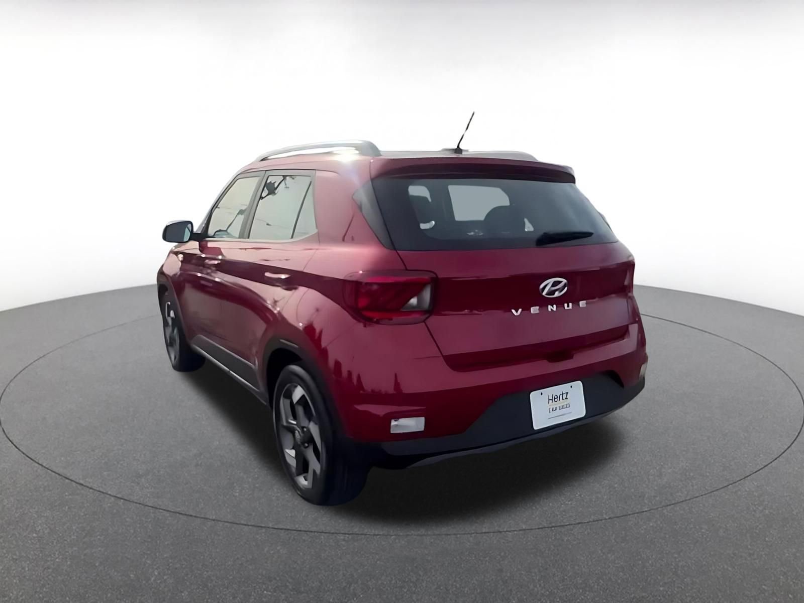 Used 2025 Hyundai Venue SEL image 11