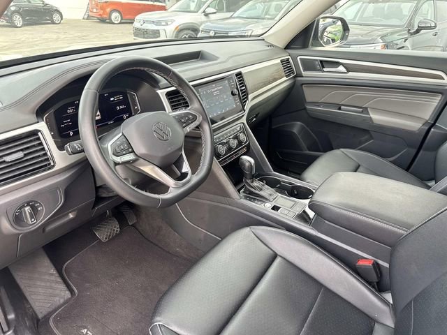 Certified 2023 Volkswagen Atlas SE image 14