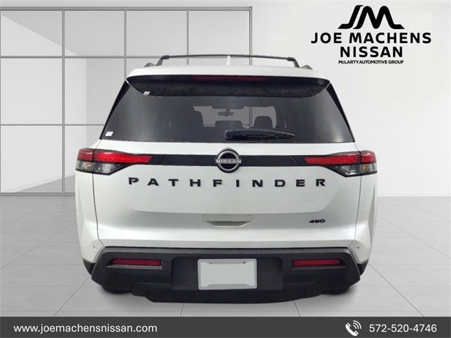New 2025 Nissan Pathfinder SV w/ Black Appearance Package image 4