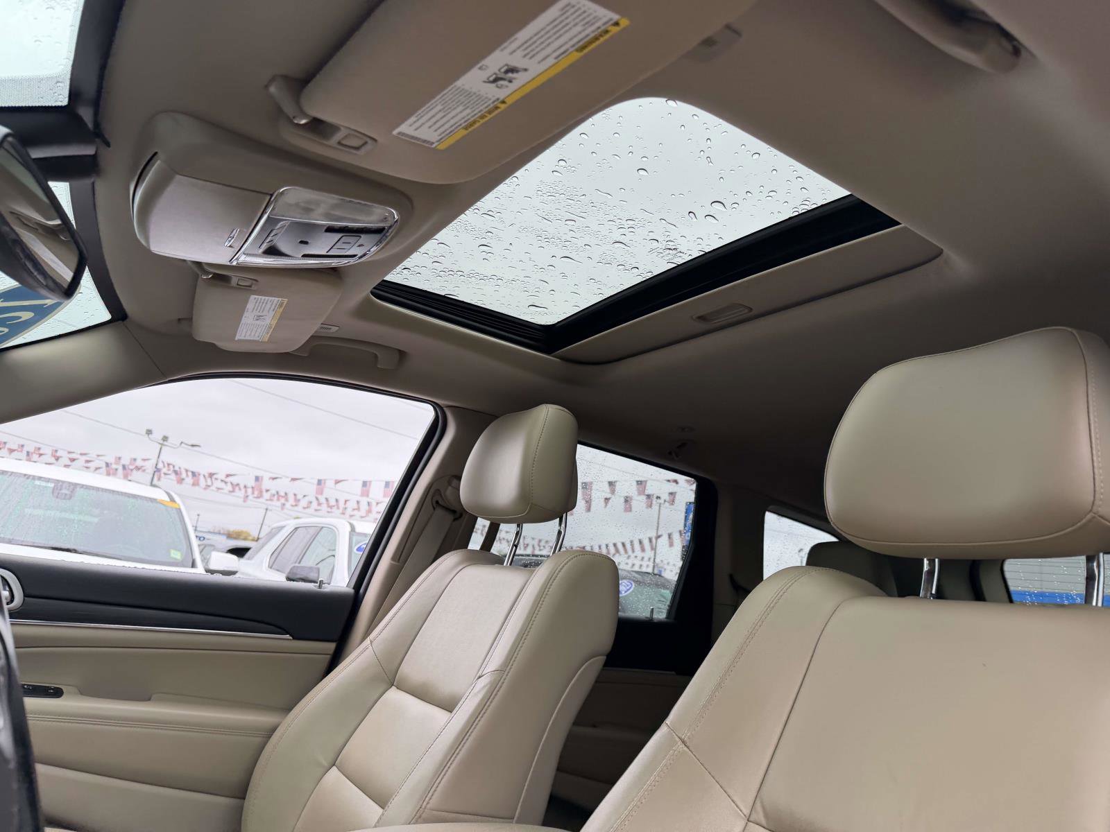 Used 2021 Jeep Grand Cherokee Limited AWD/4WD image 9