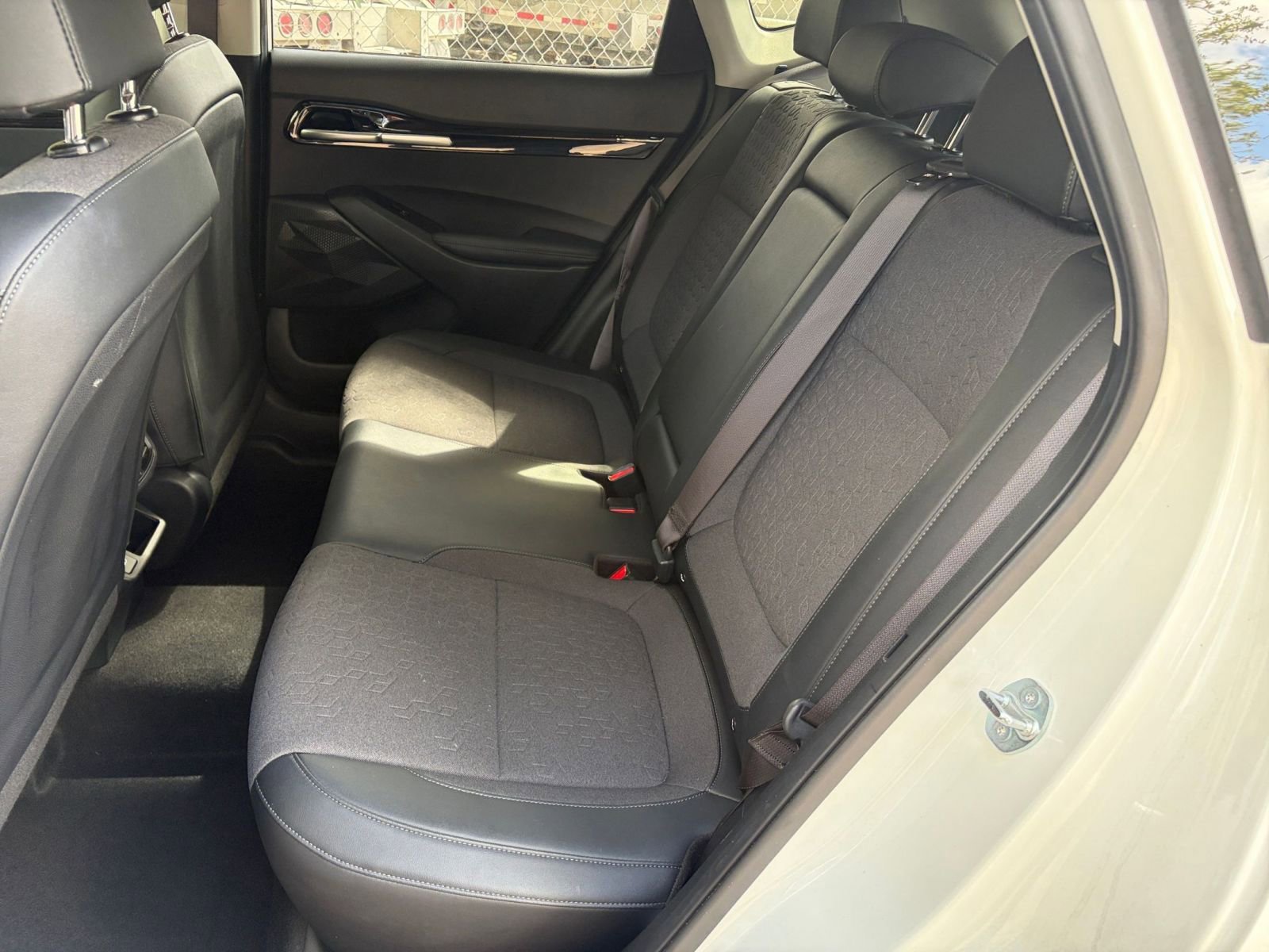 Used 2025 Kia Seltos S image 34