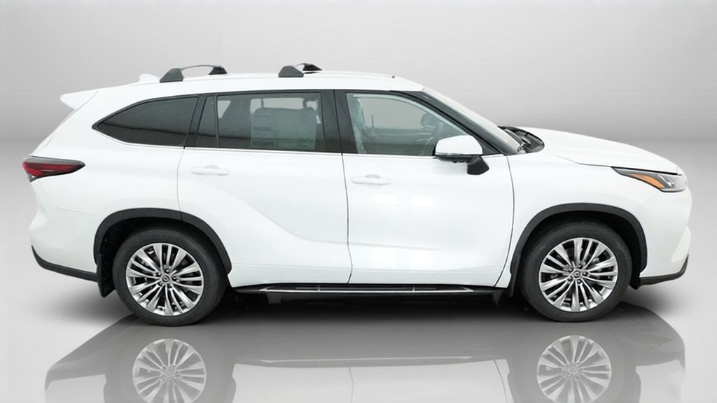 New 2026 Toyota Highlander Platinum AWD/4WD image 7
