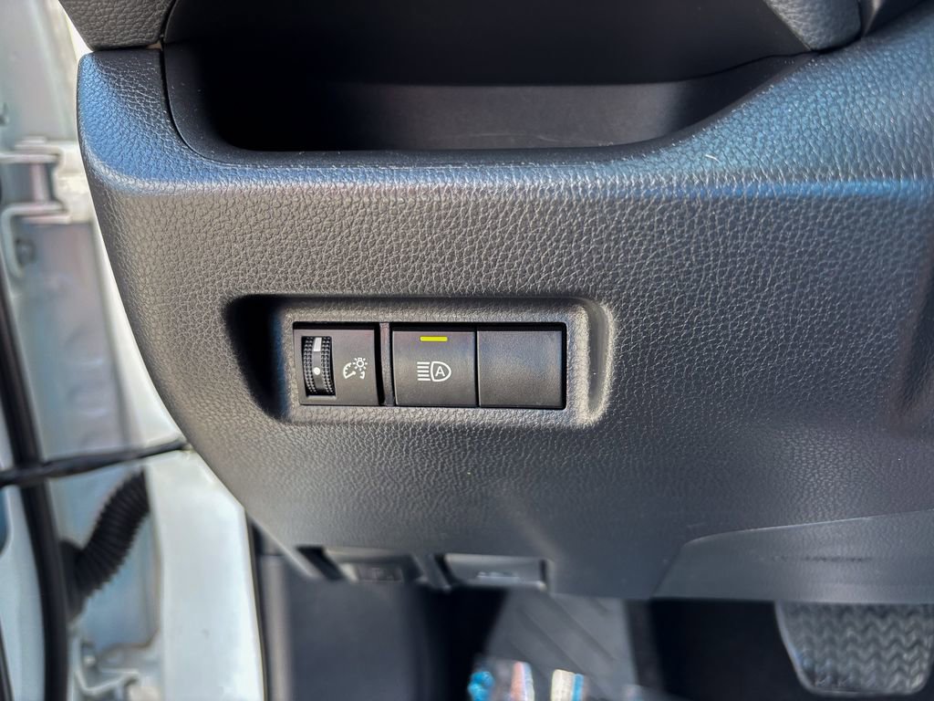 Certified 2024 Toyota RAV4 XLE AWD/4WD image 33