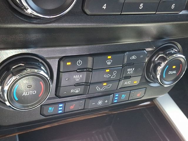 Used 2019 Ford F150 Lariat w/ Max Trailer Tow Package image 15