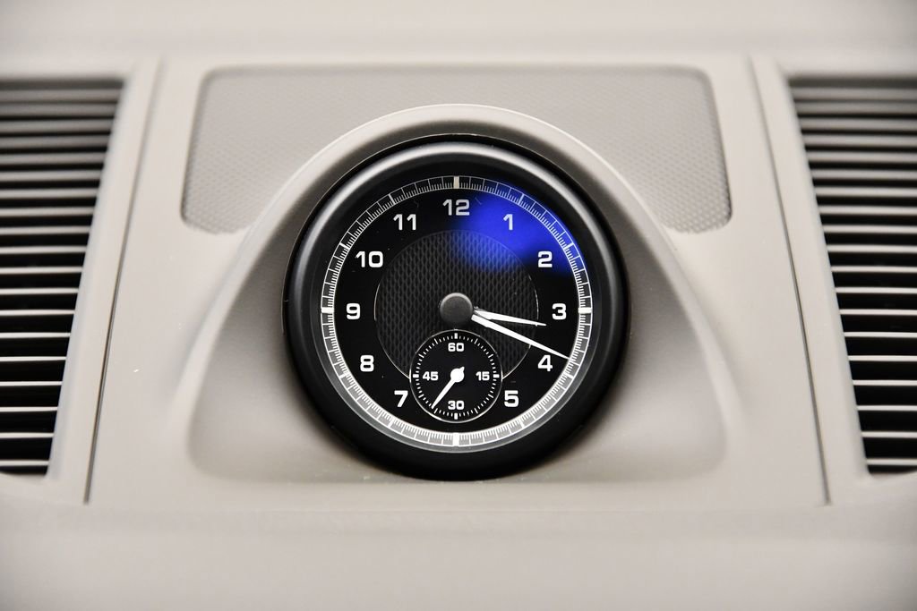 Used 2025 Porsche Macan image 23