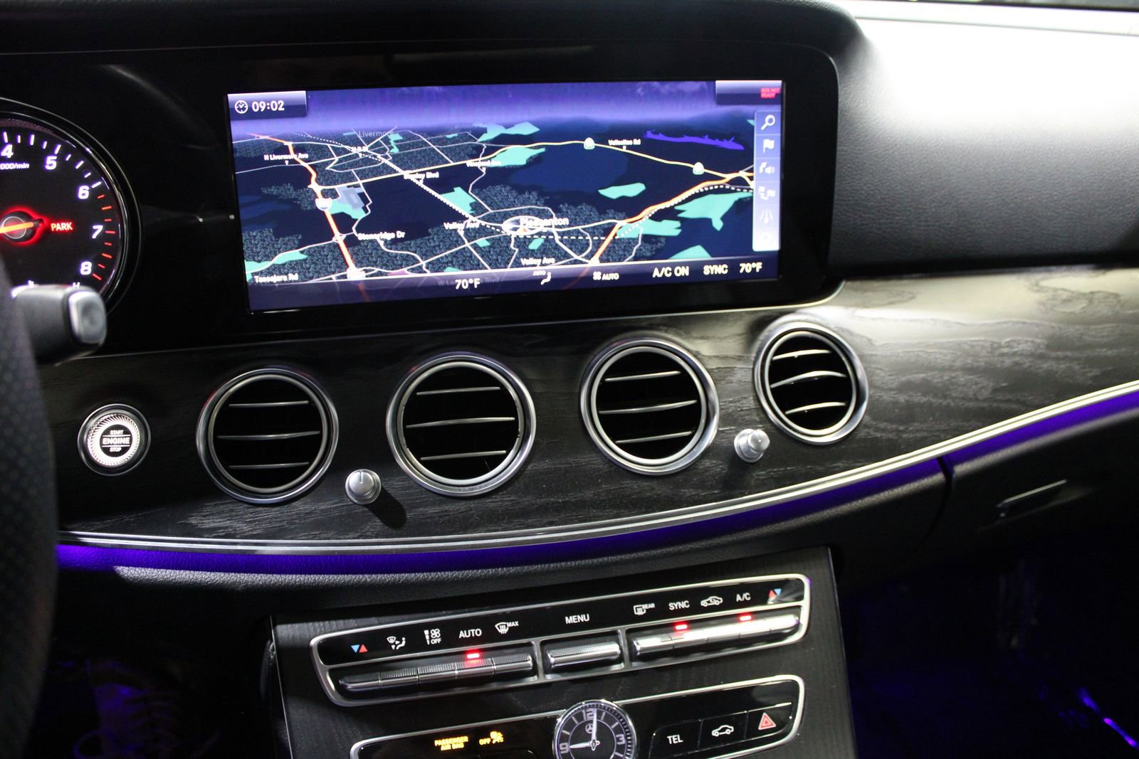 Used 2018 Mercedes-Benz E 300 image 30