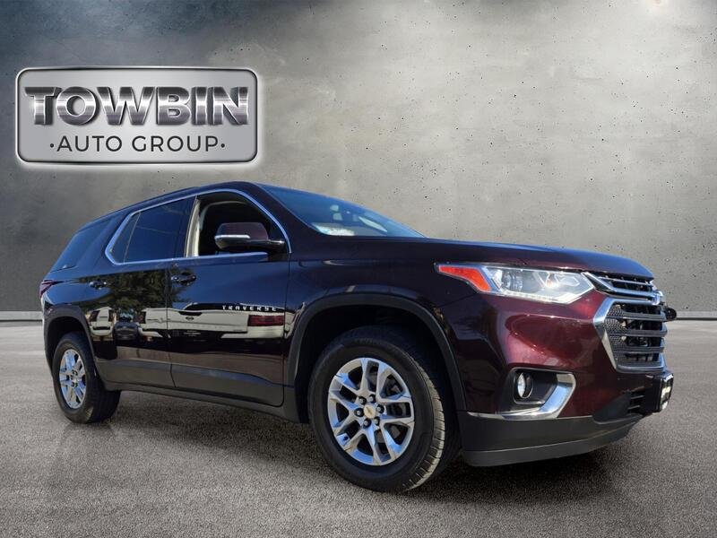 Used 2020 Chevrolet Traverse LT w/ LPO, Cargo Package FWD image 2