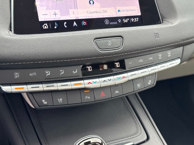 Used 2021 Cadillac XT4 Premium Luxury AWD/4WD image 24