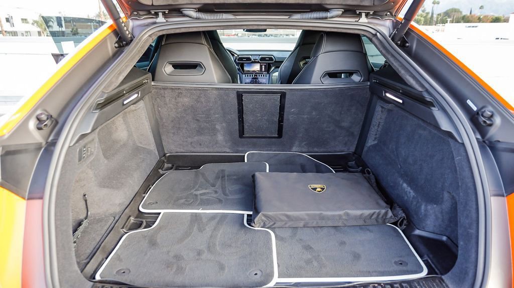 Used 2023 Lamborghini Urus S image 31