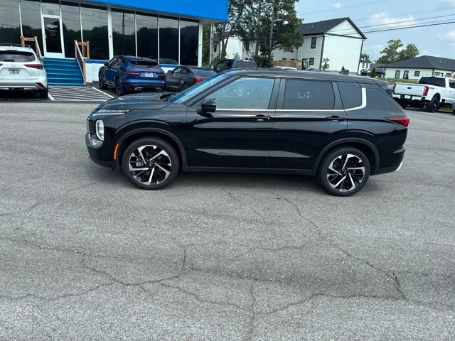 Used 2024 Mitsubishi Outlander SE AWD/4WD image 17