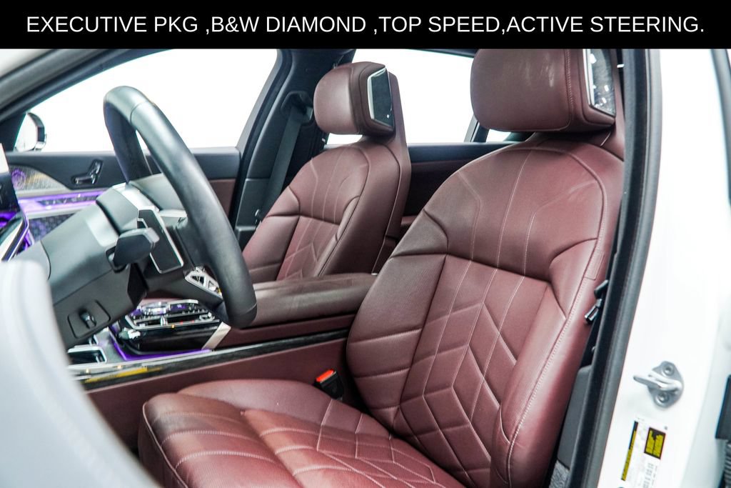 Used 2025 BMW 750e xDrive w/ Executive Package AWD/4WD image 52