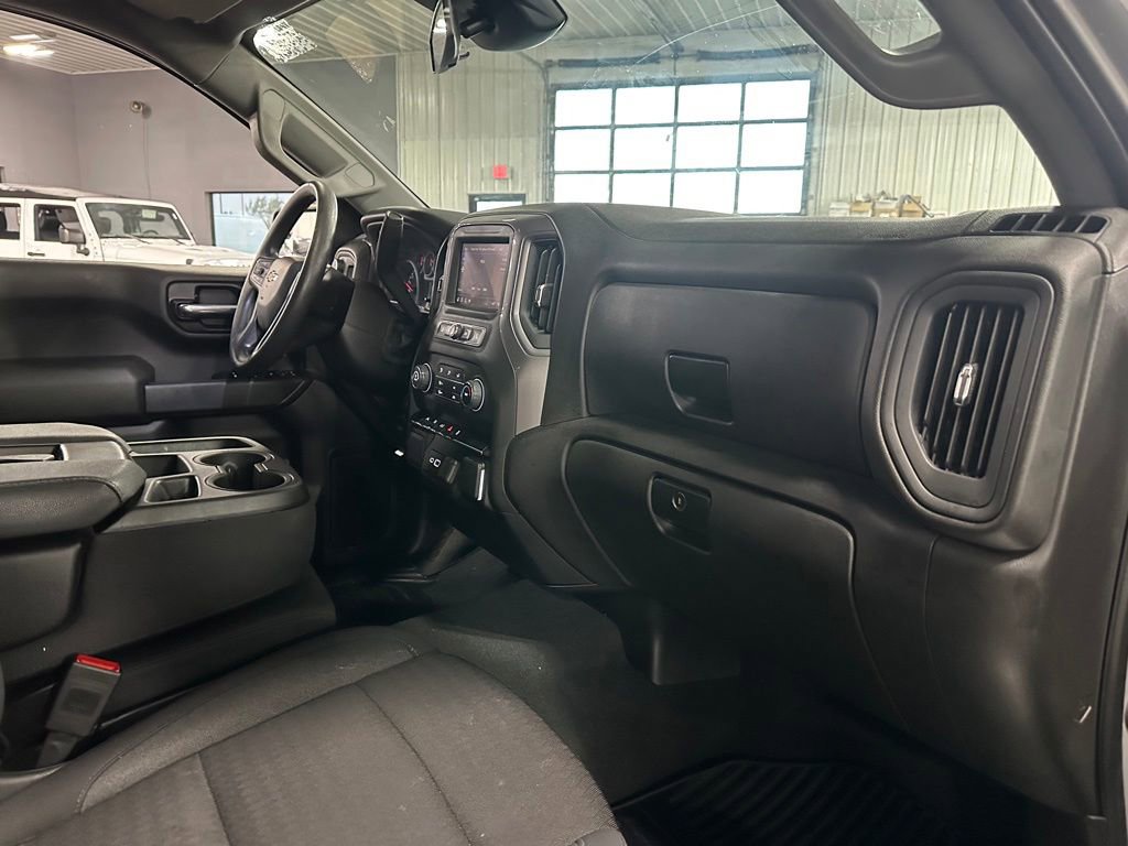 Used 2024 Chevrolet Silverado 1500 Custom AWD/4WD image 29