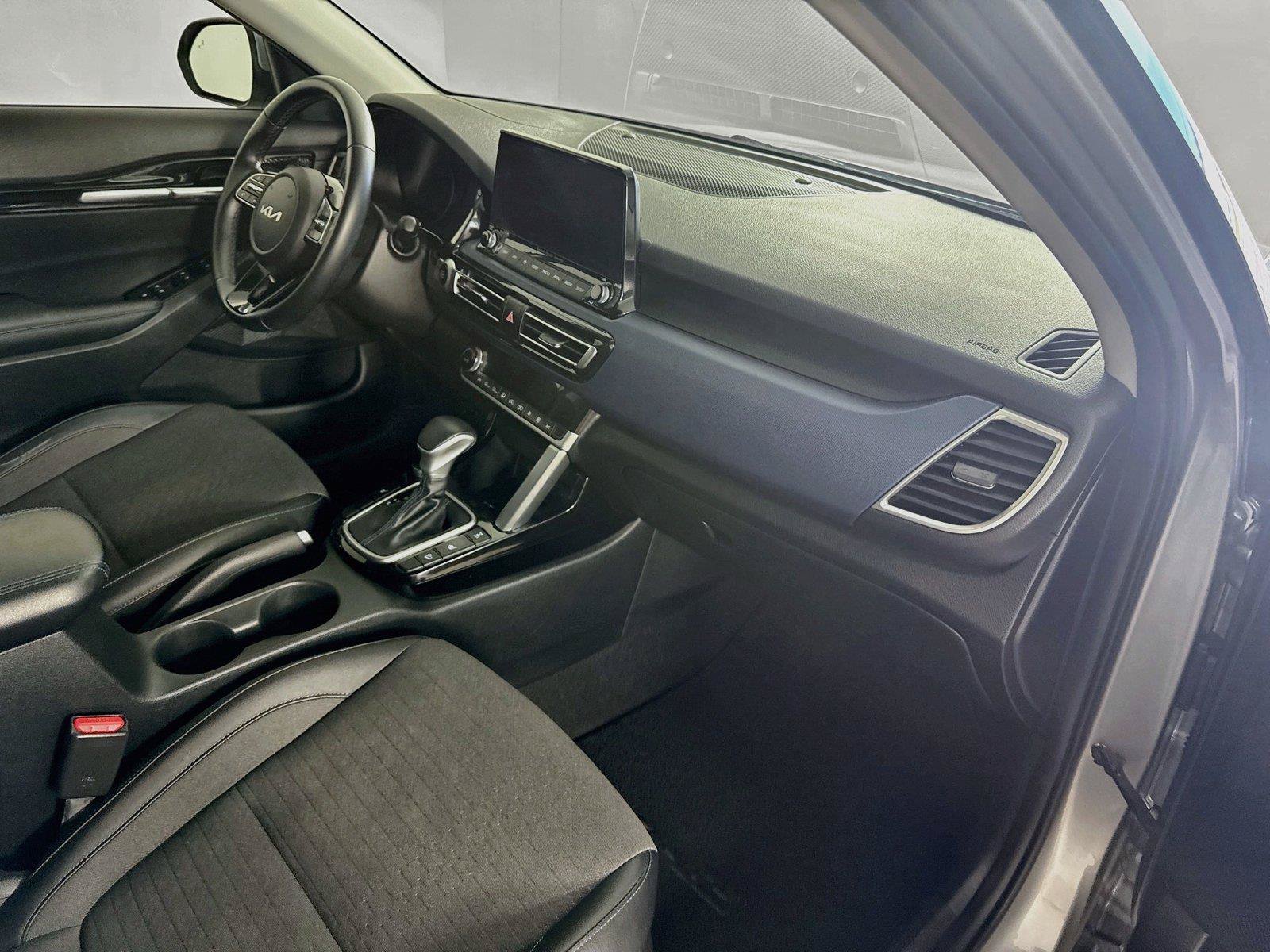Used 2023 Kia Seltos Nightfall Edition AWD/4WD image 29