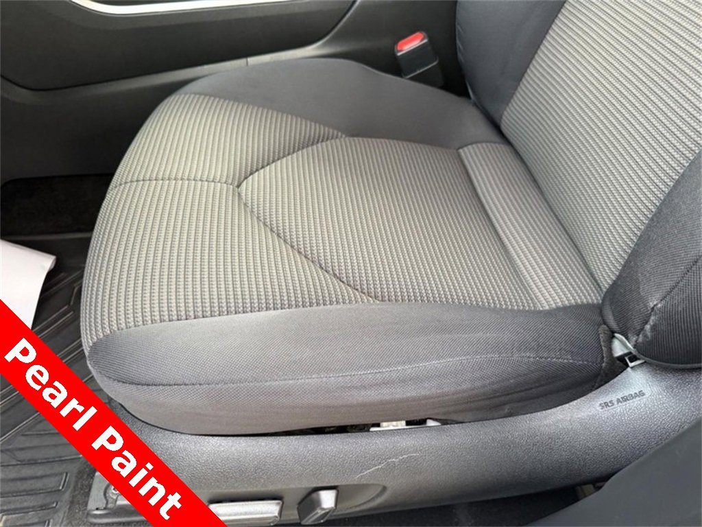 Used 2023 Toyota Highlander L image 17