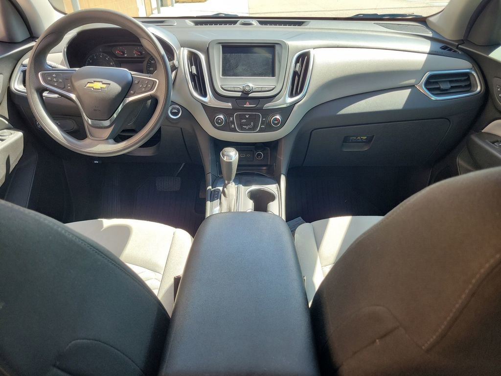 Used 2020 Chevrolet Equinox LS image 24