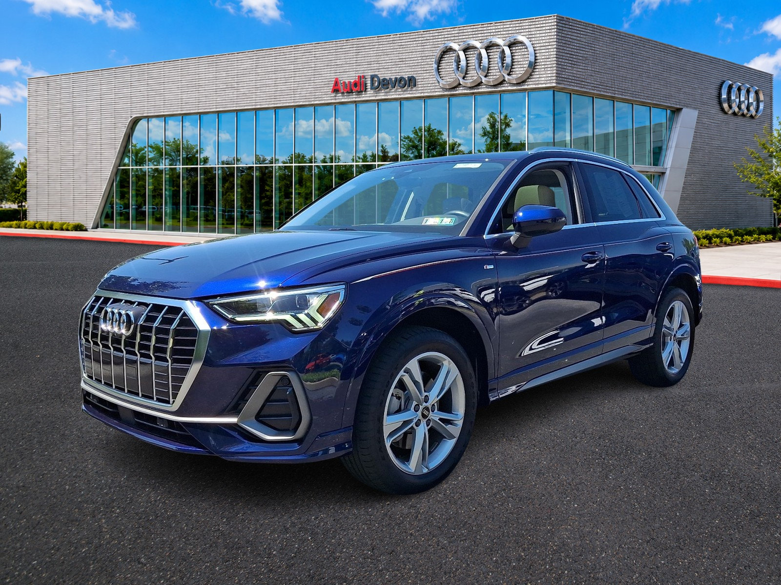 Certified 2022 Audi Q3 2.0T Premium Plus AWD/4WD image 3