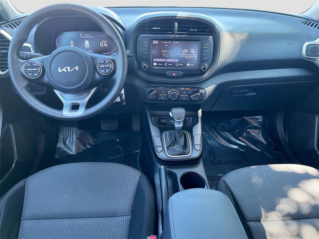 Used 2023 Kia Soul LX w/ LX Technology Package image 20