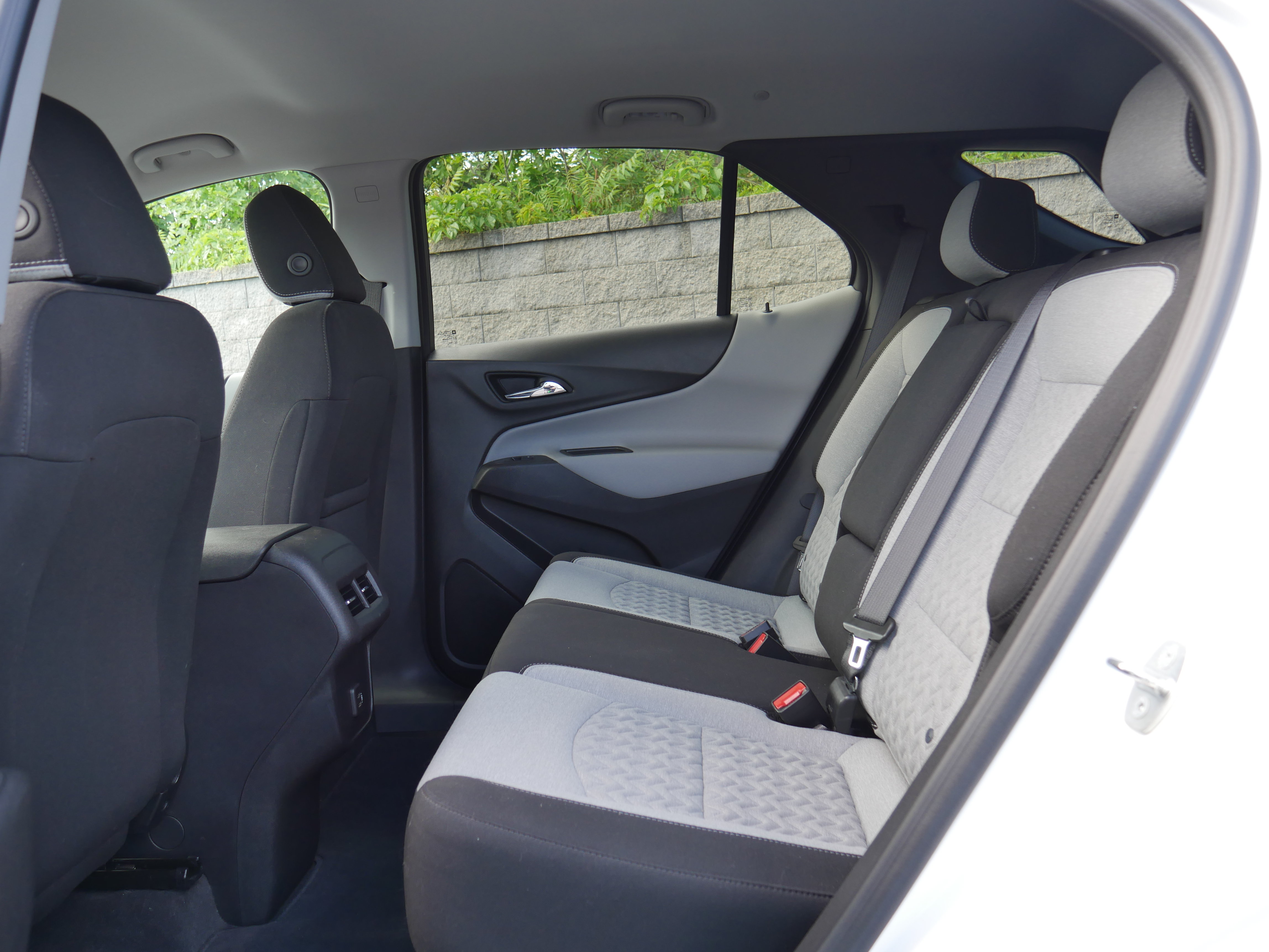Certified 2024 Chevrolet Equinox LS w/ LS Convenience Package AWD/4WD image 14