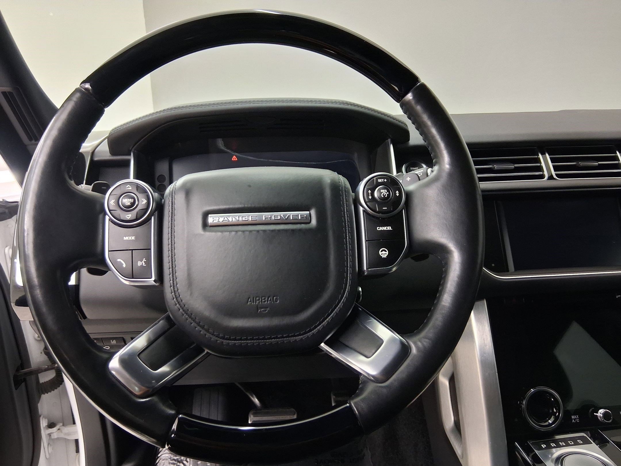 Used 2015 Land Rover Range Rover Supercharged image 15
