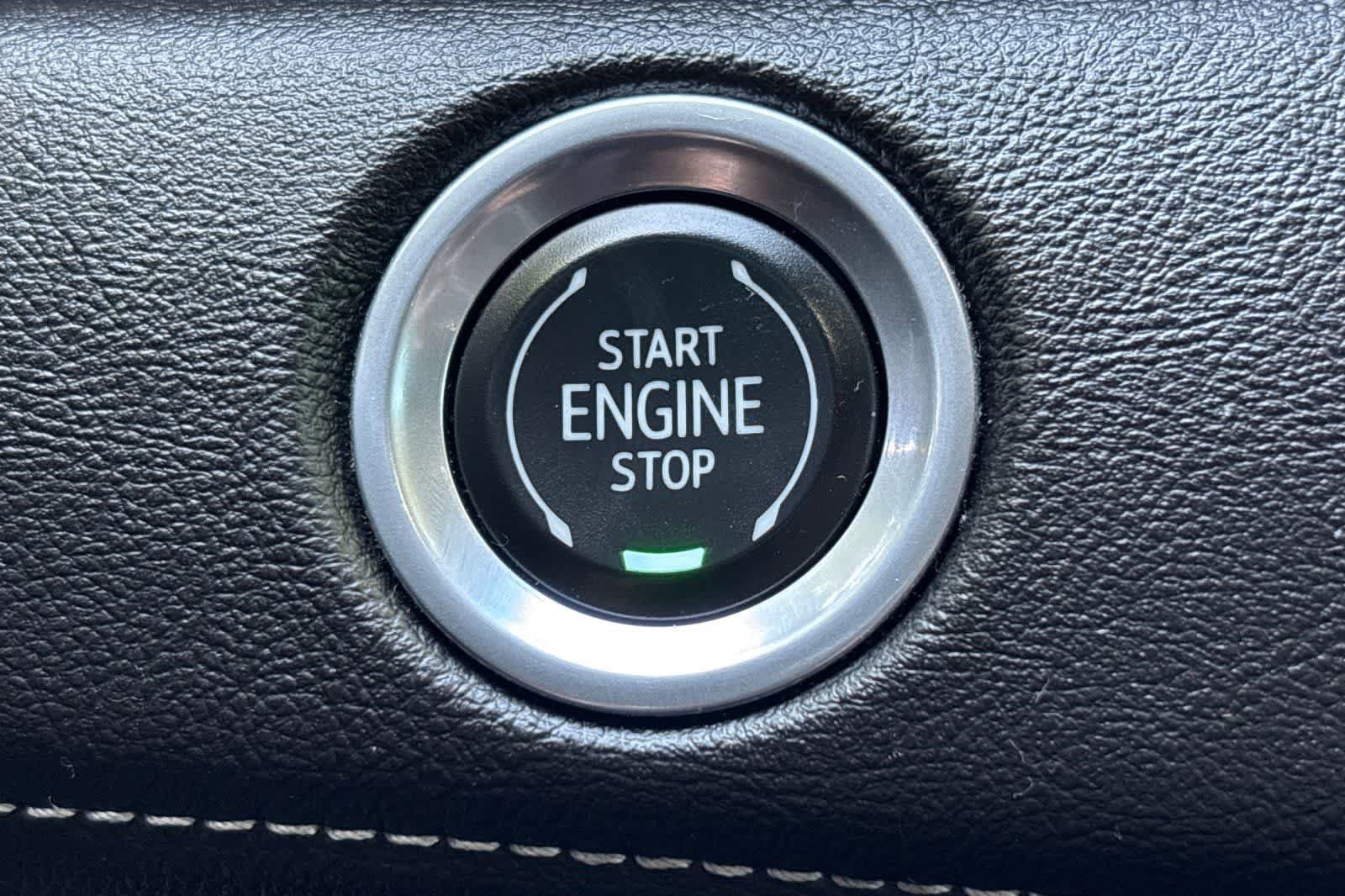 Used 2021 Cadillac Escalade Sport w/ Driver Assist Tech Package AWD/4WD image 25