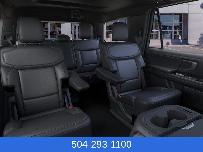 New 2026 Ford Expedition Platinum w/ Stealth Appearance Package AWD/4WD image 13