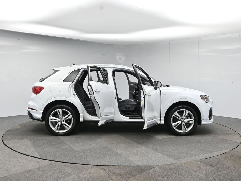 Used 2020 Audi Q3 2.0T Premium Plus w/ Premium Plus Package image 58