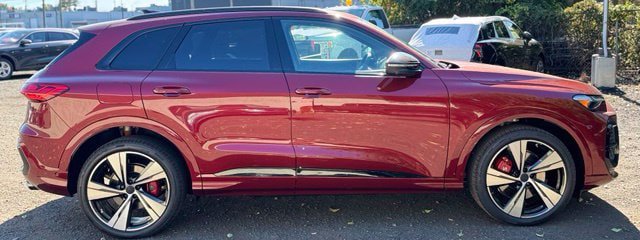 New 2026 Audi SQ5 Prestige AWD/4WD image 9
