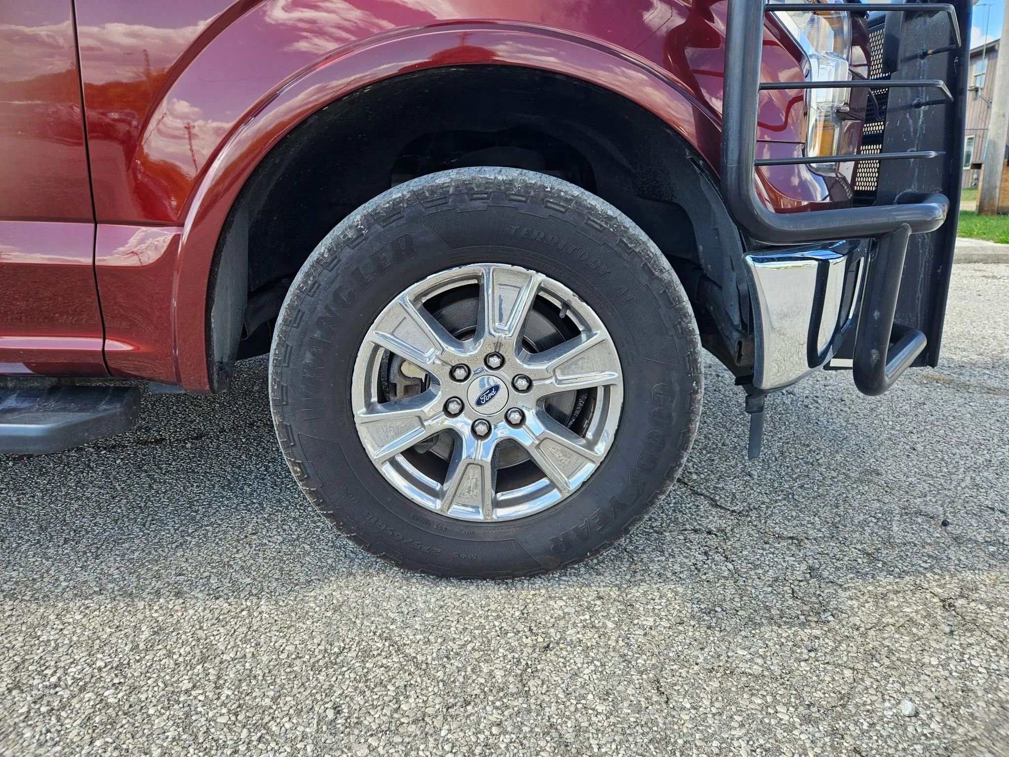 Used 2017 Ford F150 Lariat image 9