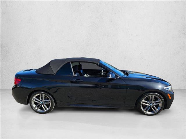 Used 2018 BMW 230i Convertible image 4