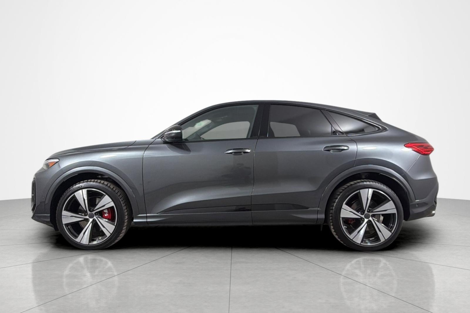 New 2026 Audi SQ5 Premium Plus AWD/4WD image 3