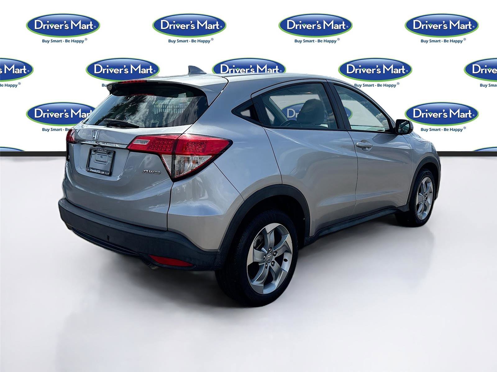 Used 2019 Honda HR-V LX image 7