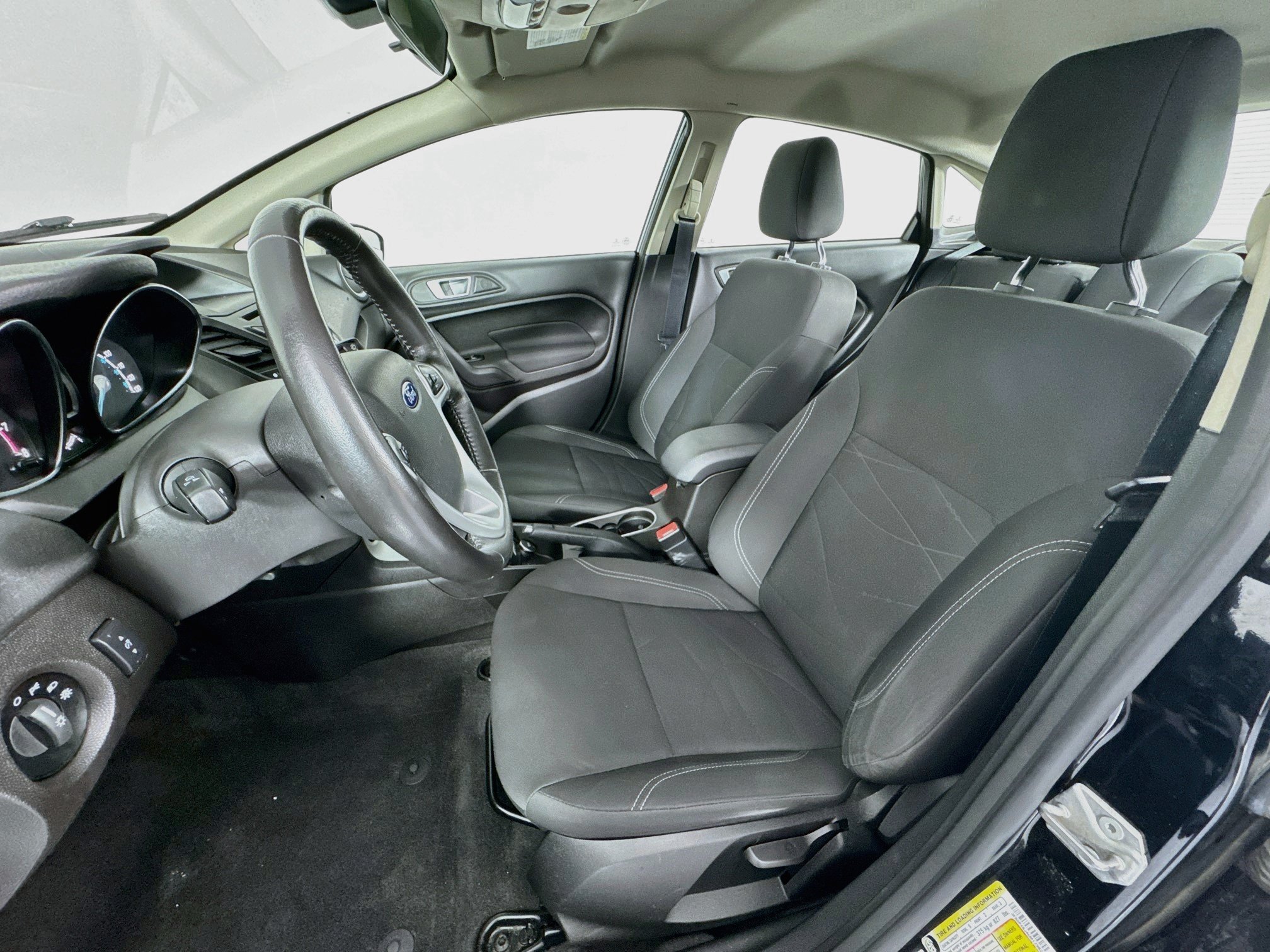 Used 2016 Ford Fiesta SE FWD image 18