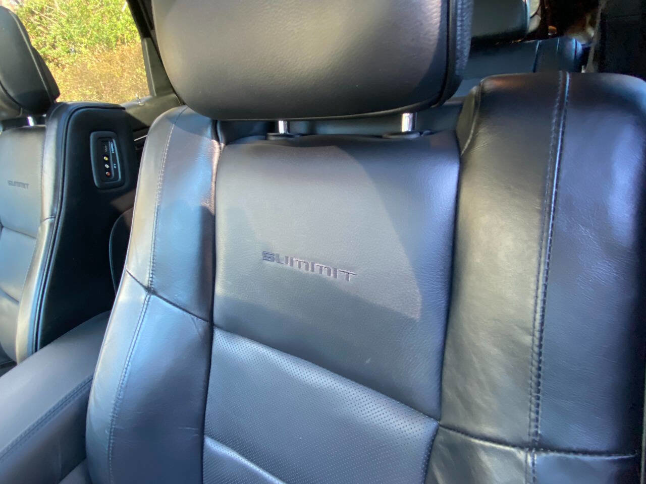 Used 2018 Jeep Grand Cherokee Summit w/ Skid Plate Group image 52