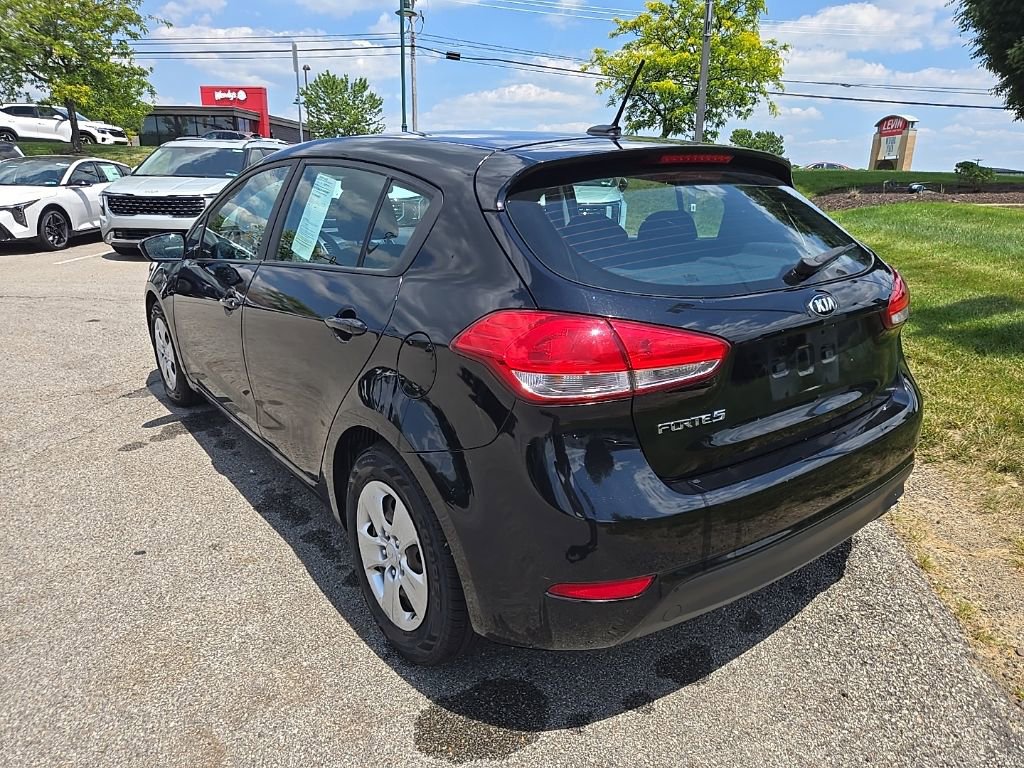Used 2017 Kia Forte LX FWD image 6