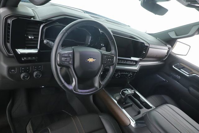 Used 2024 Chevrolet Silverado 1500 High Country w/ High Country Premium Package image 17