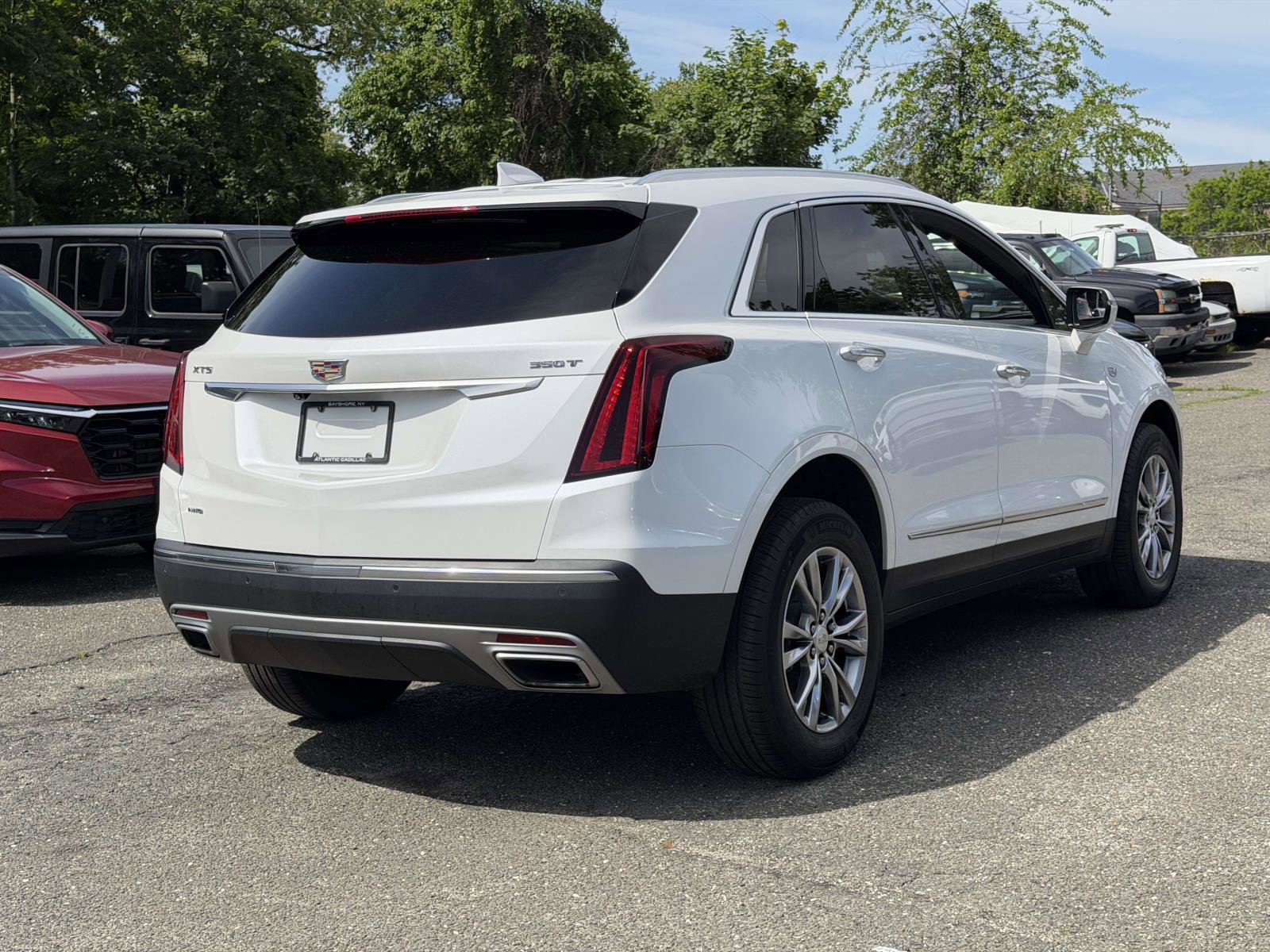 Certified 2023 Cadillac XT5 Premium Luxury AWD/4WD image 5